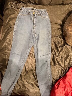 Fashion Nova High-Rise Light Blue Mom Jeans